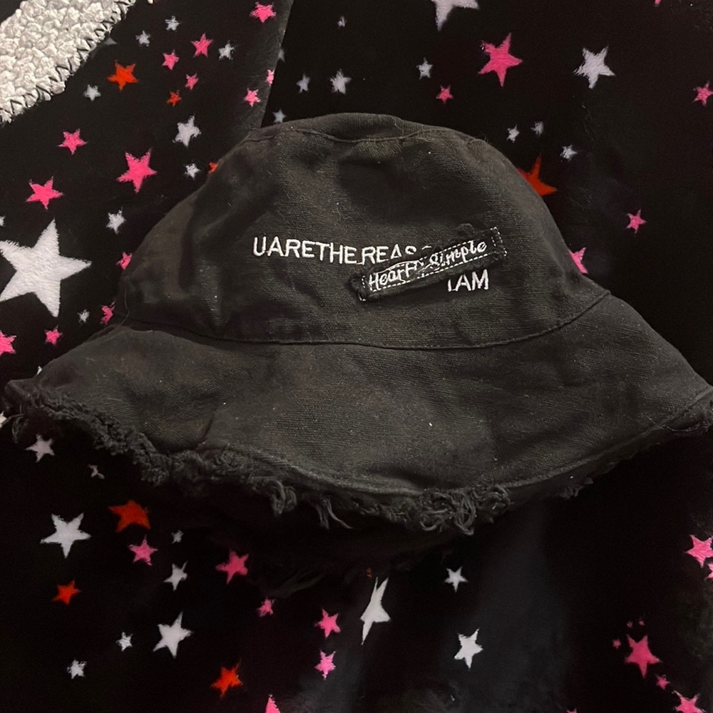 Korean bucket hat, one size, black, grunge